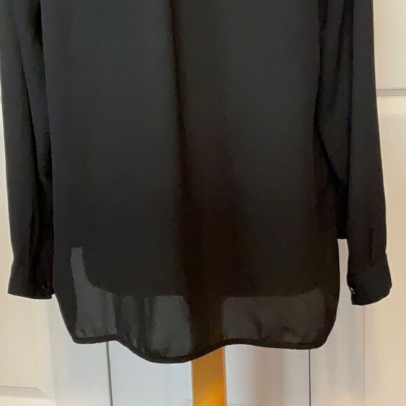 Violet & Claire Black Semi Sheer Top Long Sleeve Large - Picture 6 of 7